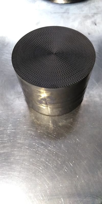 Échappement métallique de moto de 600 de cellules de catalyseur voitures de course de substrats    Noyau deux